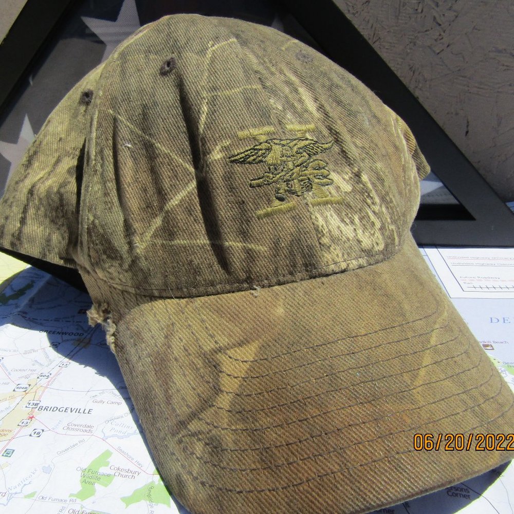 Pre Owned Seal Team X (10) Flex Baseball cover for display use only.